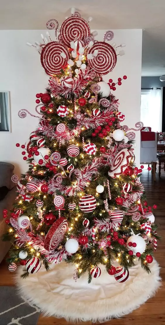 come addobbare l'albero di natale 2023