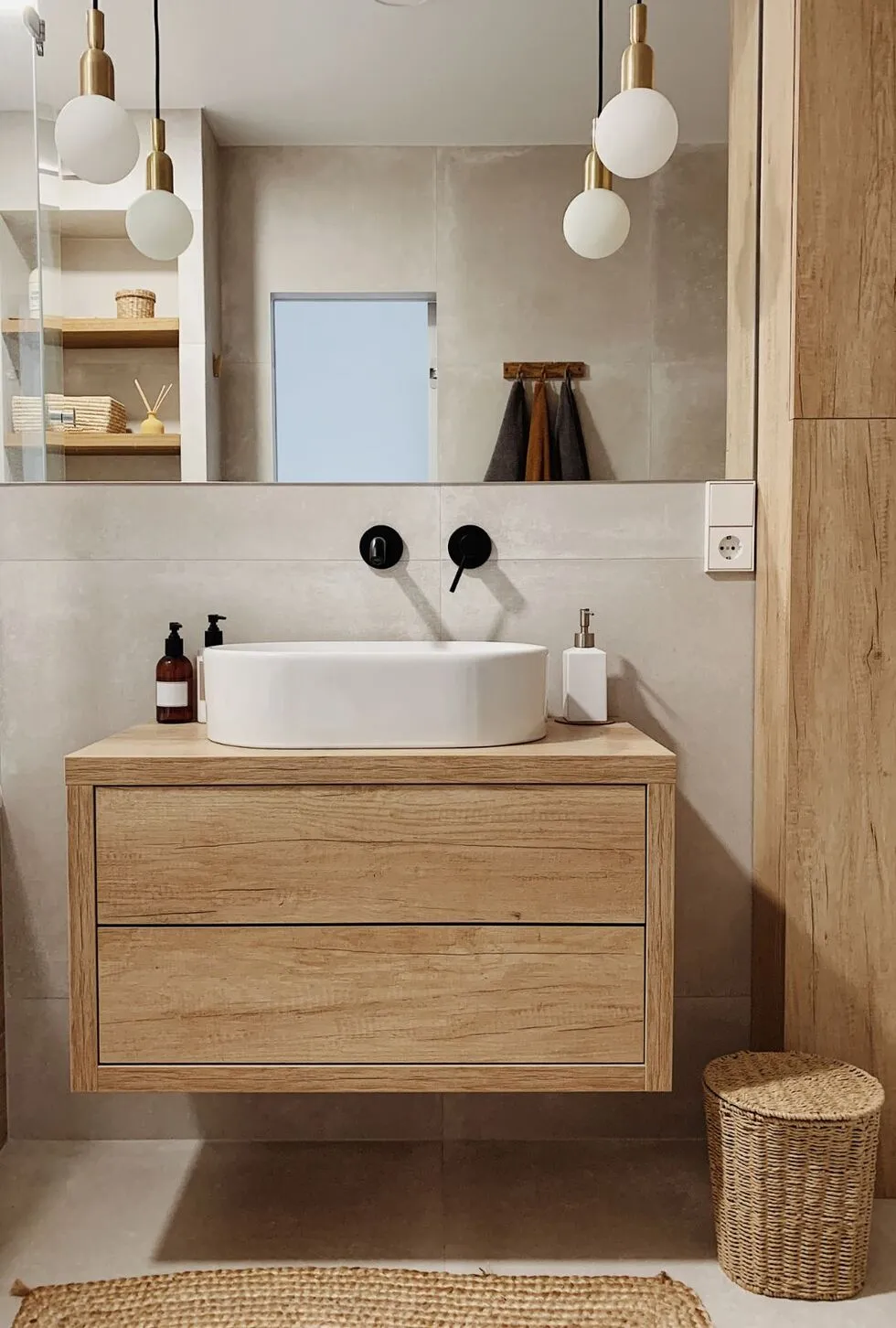 arredare in stile nordico il bagno con mobili in legno
